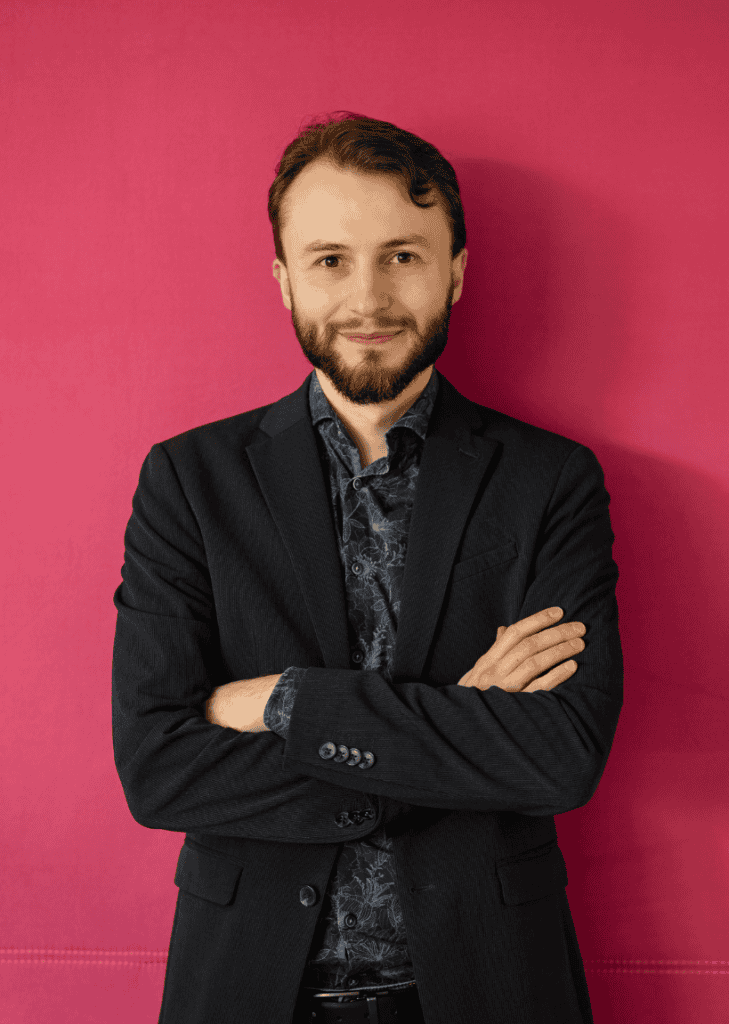 Martin Völkl delivers clinical data management, using eCRF software and custom data pipelines to ensure accurate, complete, and safe capture of clinical trial data.